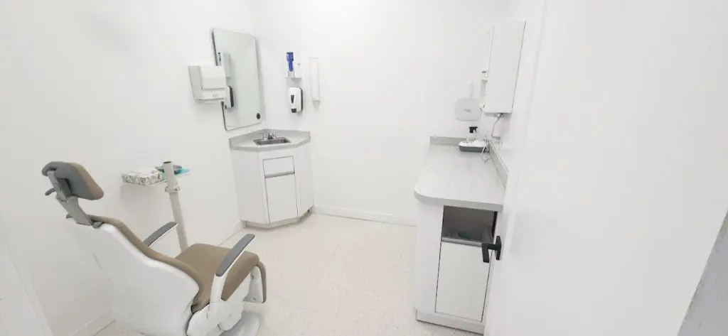 Fit Right Denture Clinic Fredricton, NB