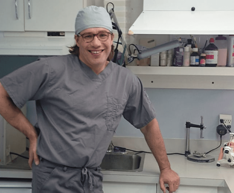 Vadym Tymashov, D.D. Denturist Castledowns Denture Clinic